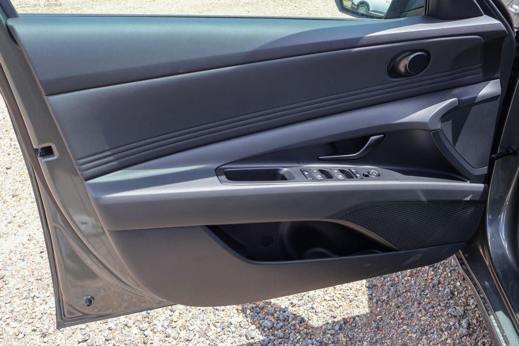New 2026 Hyundai Elantra Sport FWD image 19