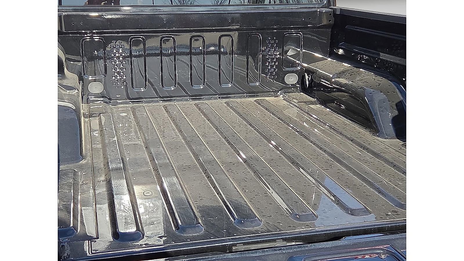 New 2025 Jeep Gladiator Sport image 8