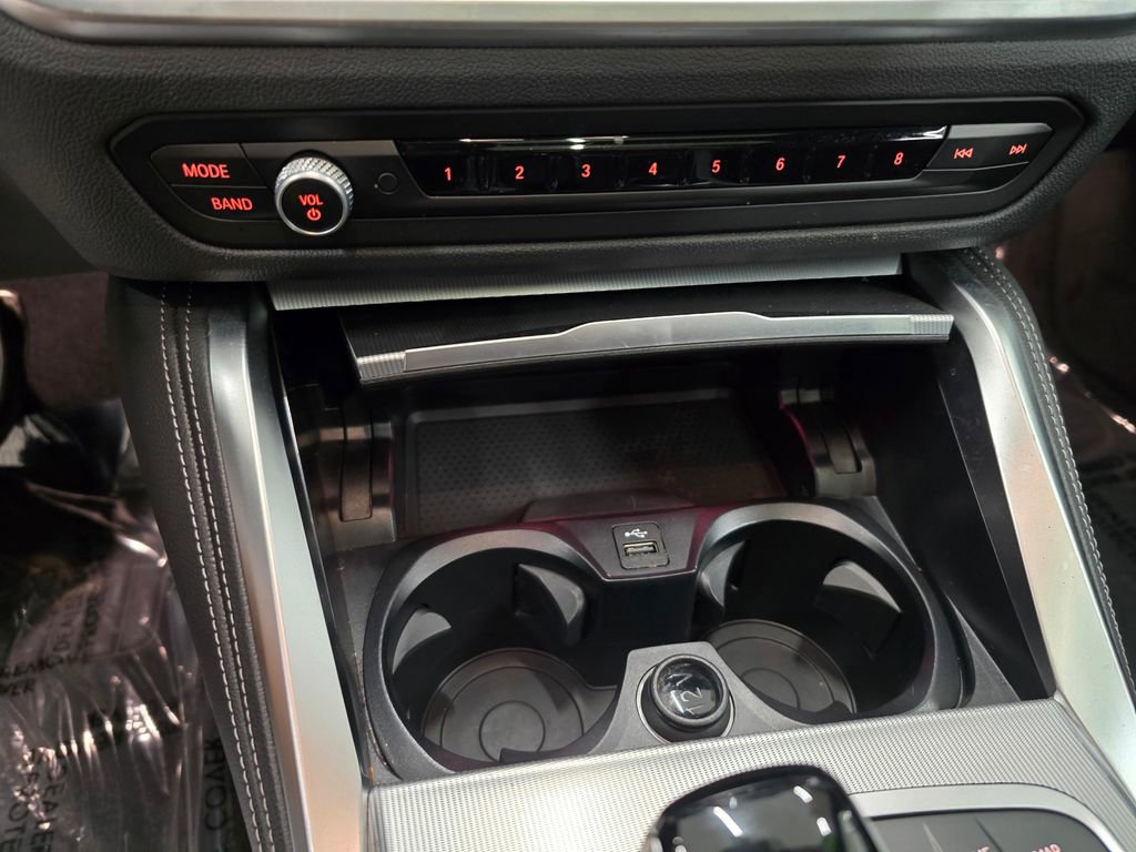 Used 2023 BMW 440i xDrive Coupe w/ Premium Package image 29
