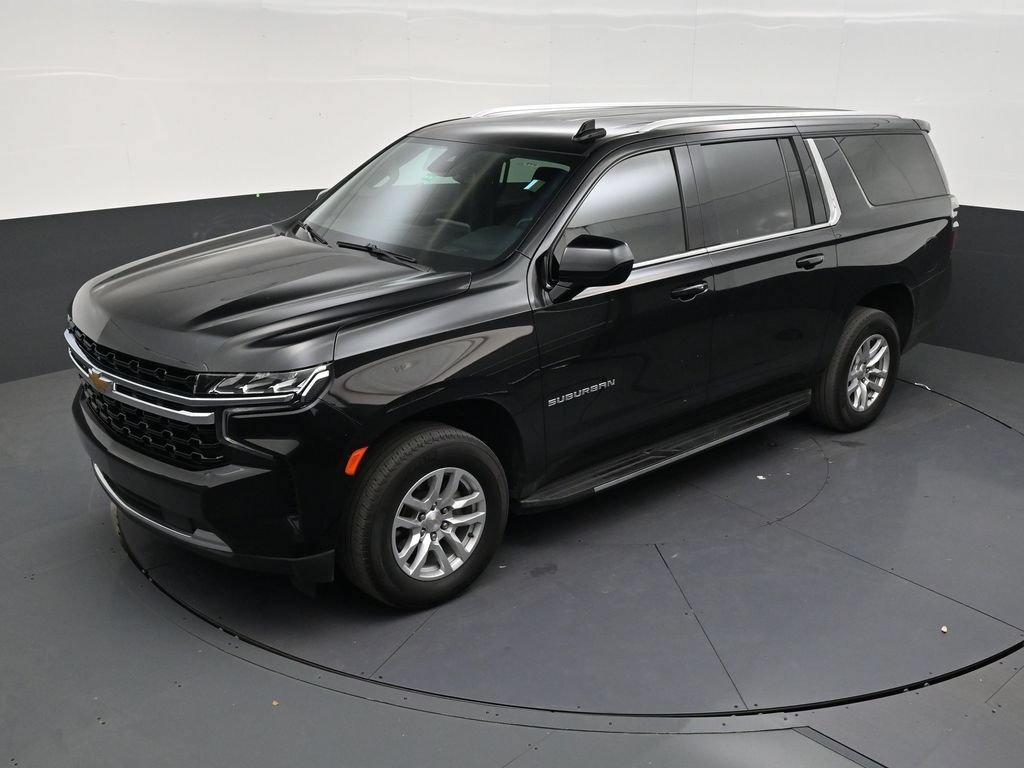 Used 2024 Chevrolet Suburban LS RWD image 11