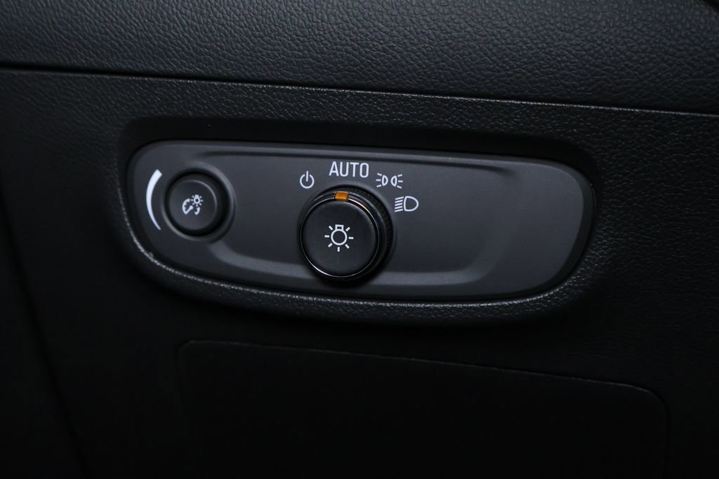 Used 2024 Buick Encore GX Sport Touring AWD/4WD image 25