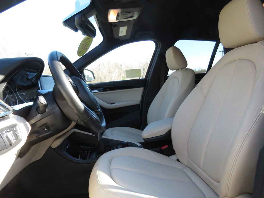 Used 2018 BMW X1 xDrive28i image 10