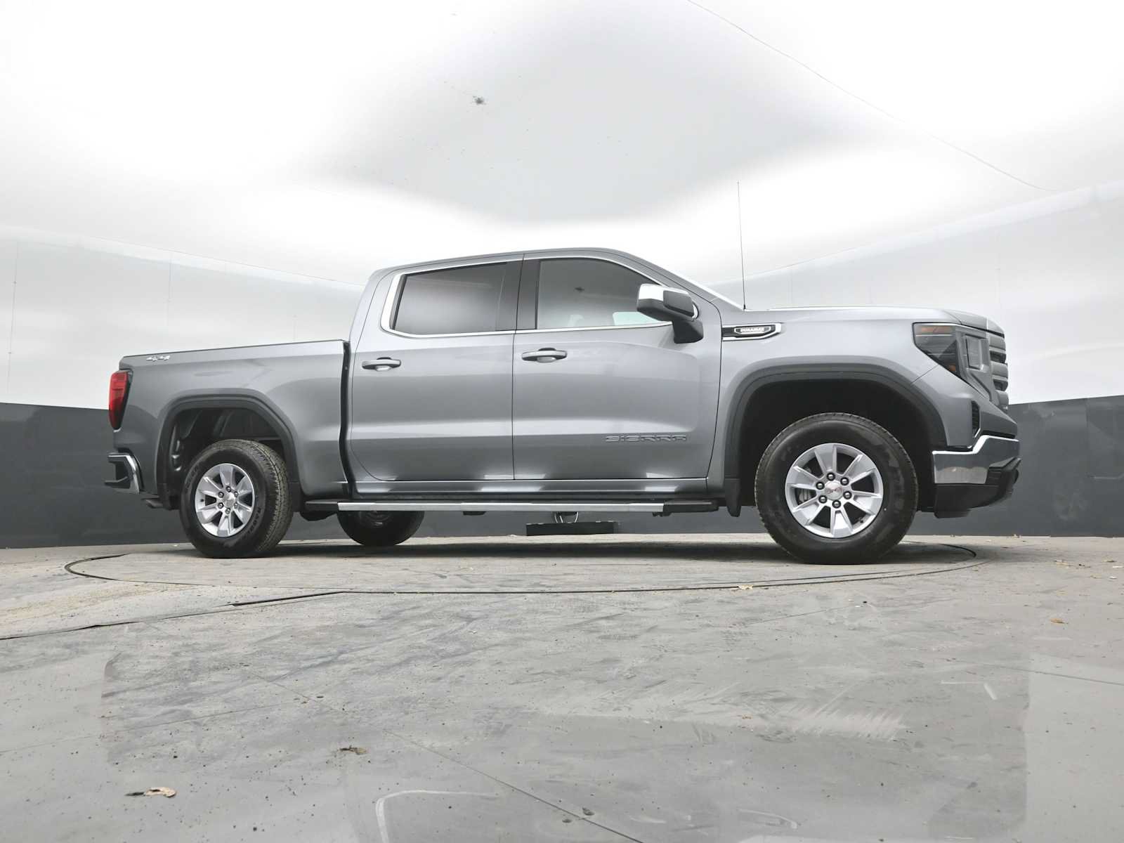 New 2026 GMC Sierra 1500 SLE AWD/4WD image 43