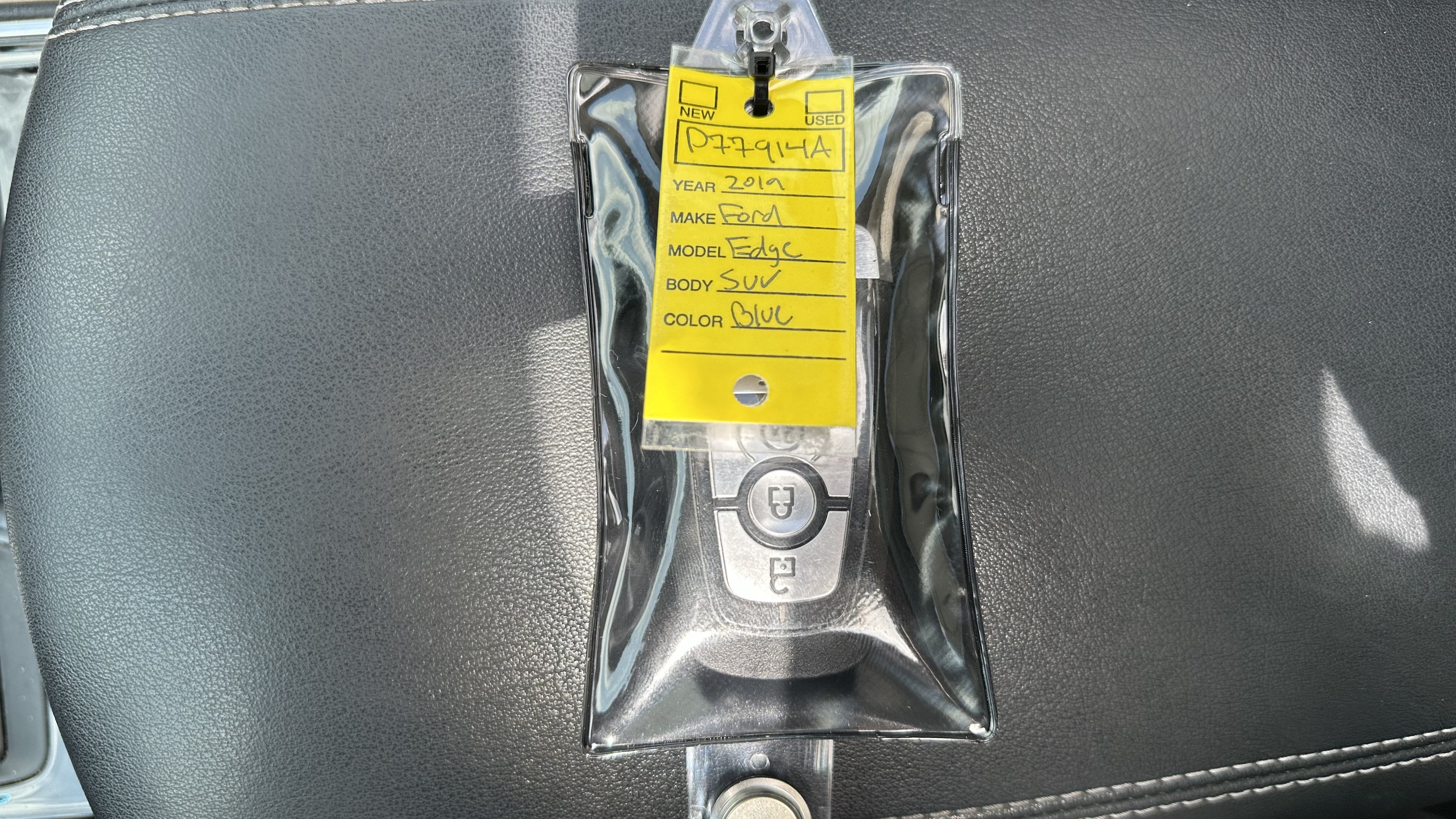 Used 2019 Ford Edge Titanium w/ Equipment Group 301A AWD/4WD image 36