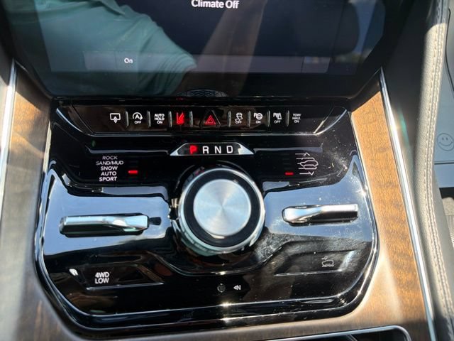 Used 2024 Jeep Grand Wagoneer L 4WD image 26