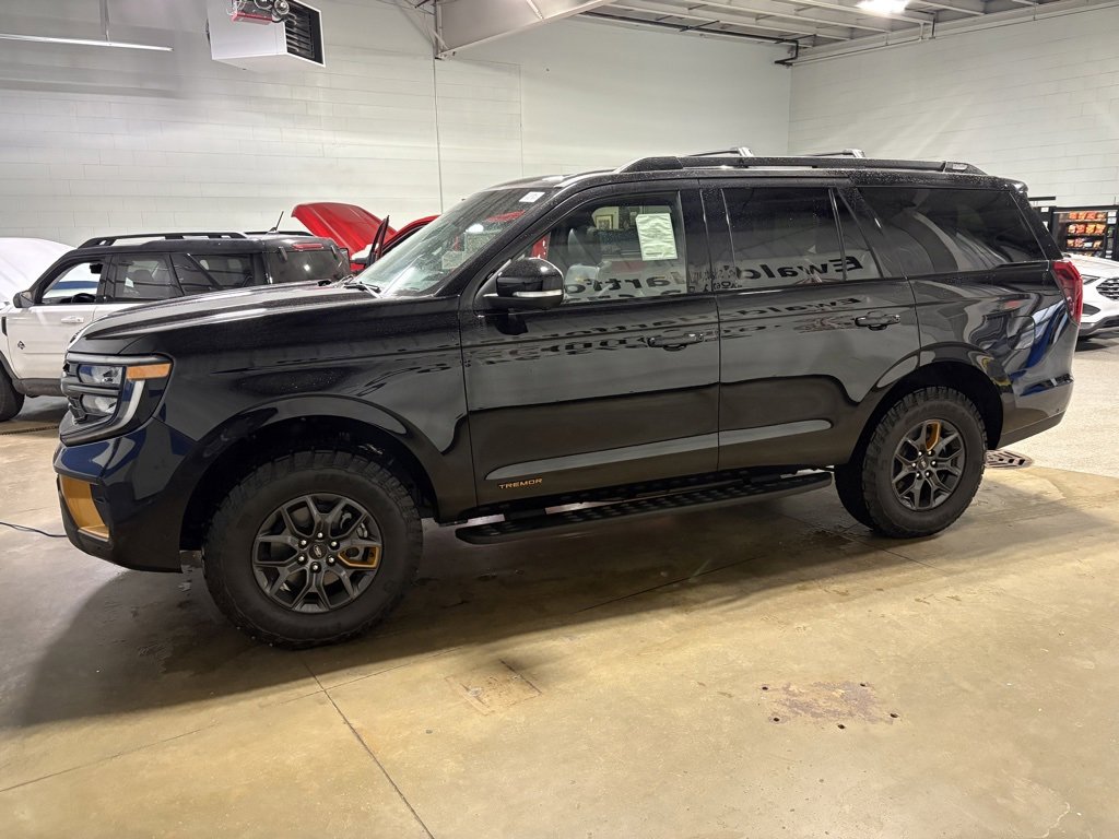 New 2025 Ford Expedition Tremor image 5