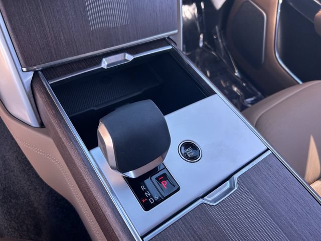 New 2026 Land Rover Range Rover Autobiography AWD/4WD image 10