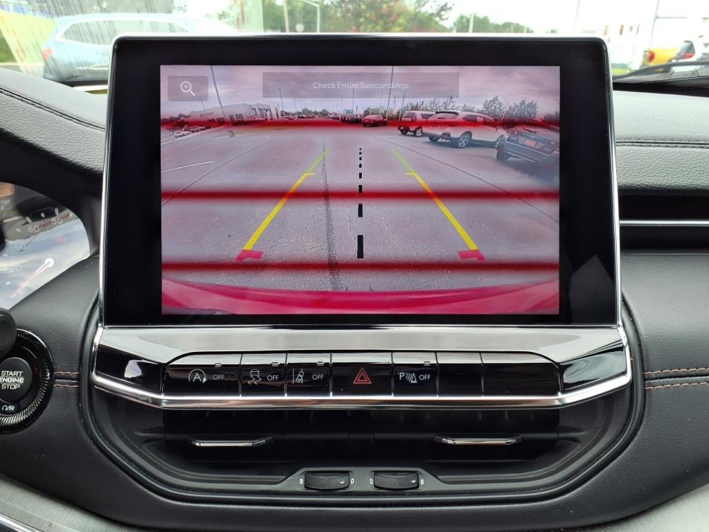 Used 2022 Jeep Compass Limited image 11