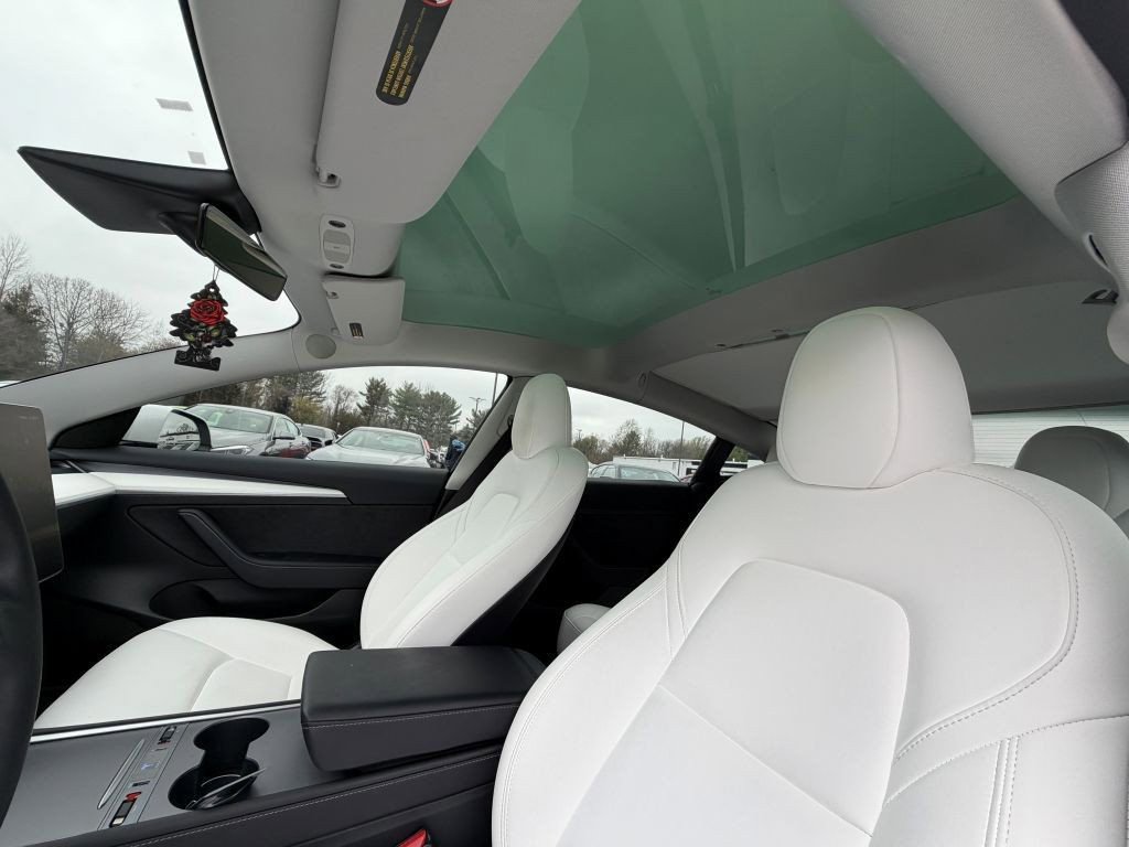 Used 2023 Tesla Model 3 Performance image 12