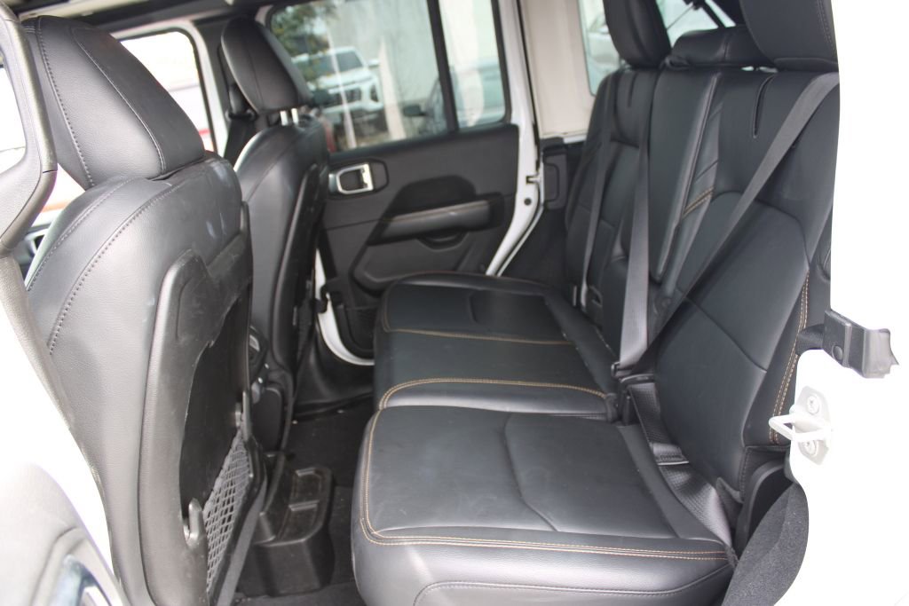 Used 2024 Jeep Wrangler Unlimited Sahara w/ Safety Group image 14