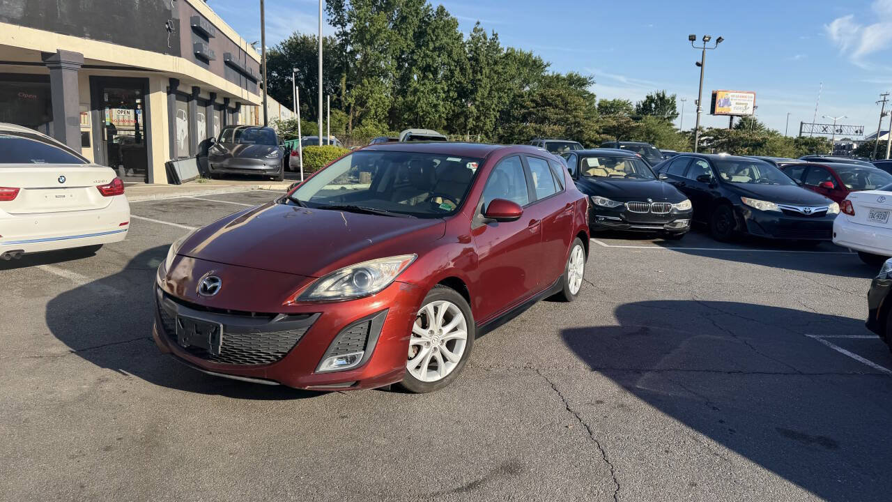 Used 2011 MAZDA MAZDA3 s Grand Touring w/ Tech Pkg FWD image 2