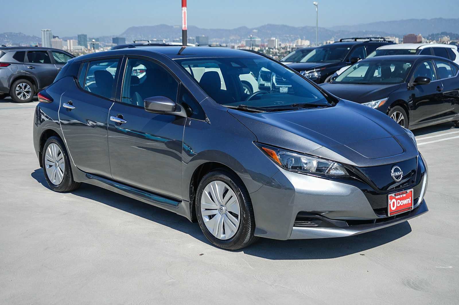 Used 2024 Nissan Leaf S FWD image 3