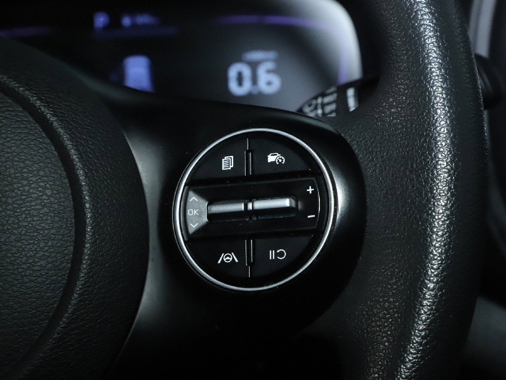 Used 2023 Kia Soul LX w/ LX Technology Package image 23