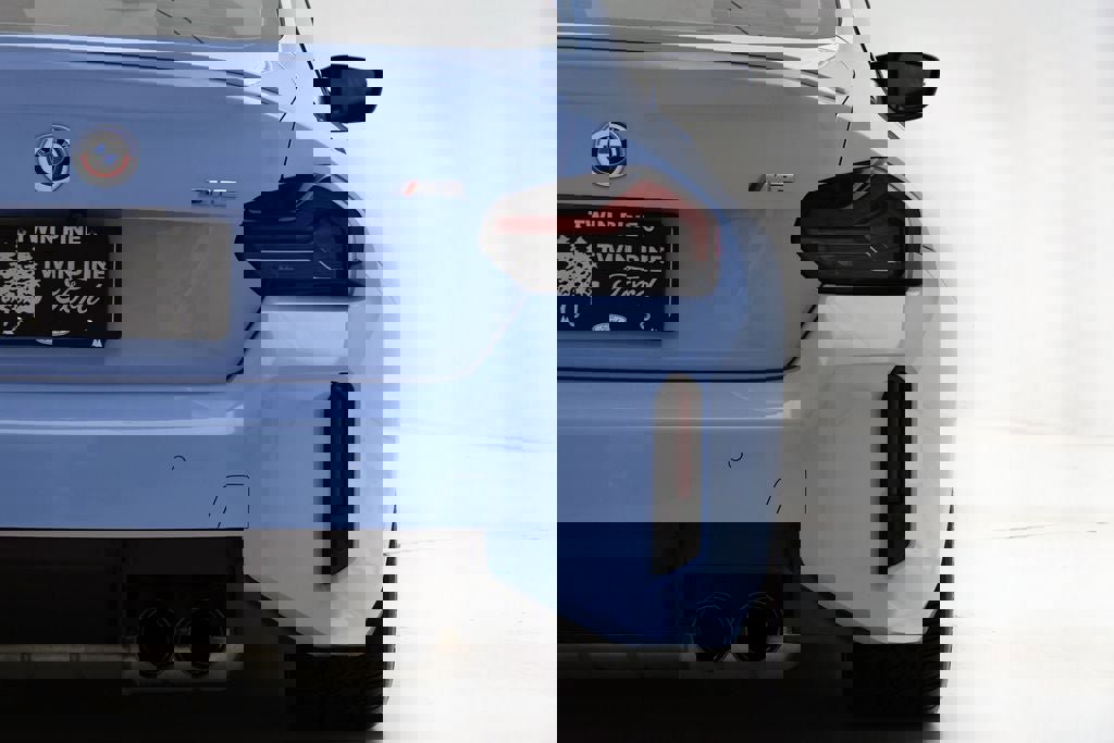 Used 2023 BMW M2 w/ Lighting Package image 10