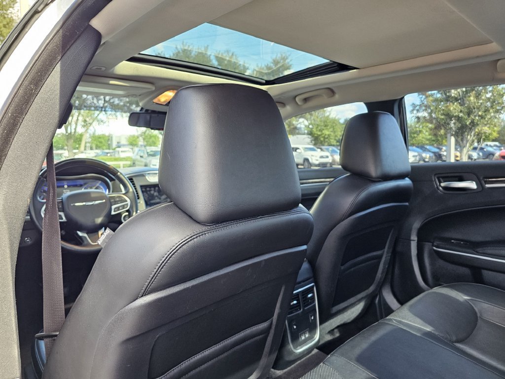 Used 2018 Chrysler 300 Limited w/ Safetytec Plus Group RWD image 16