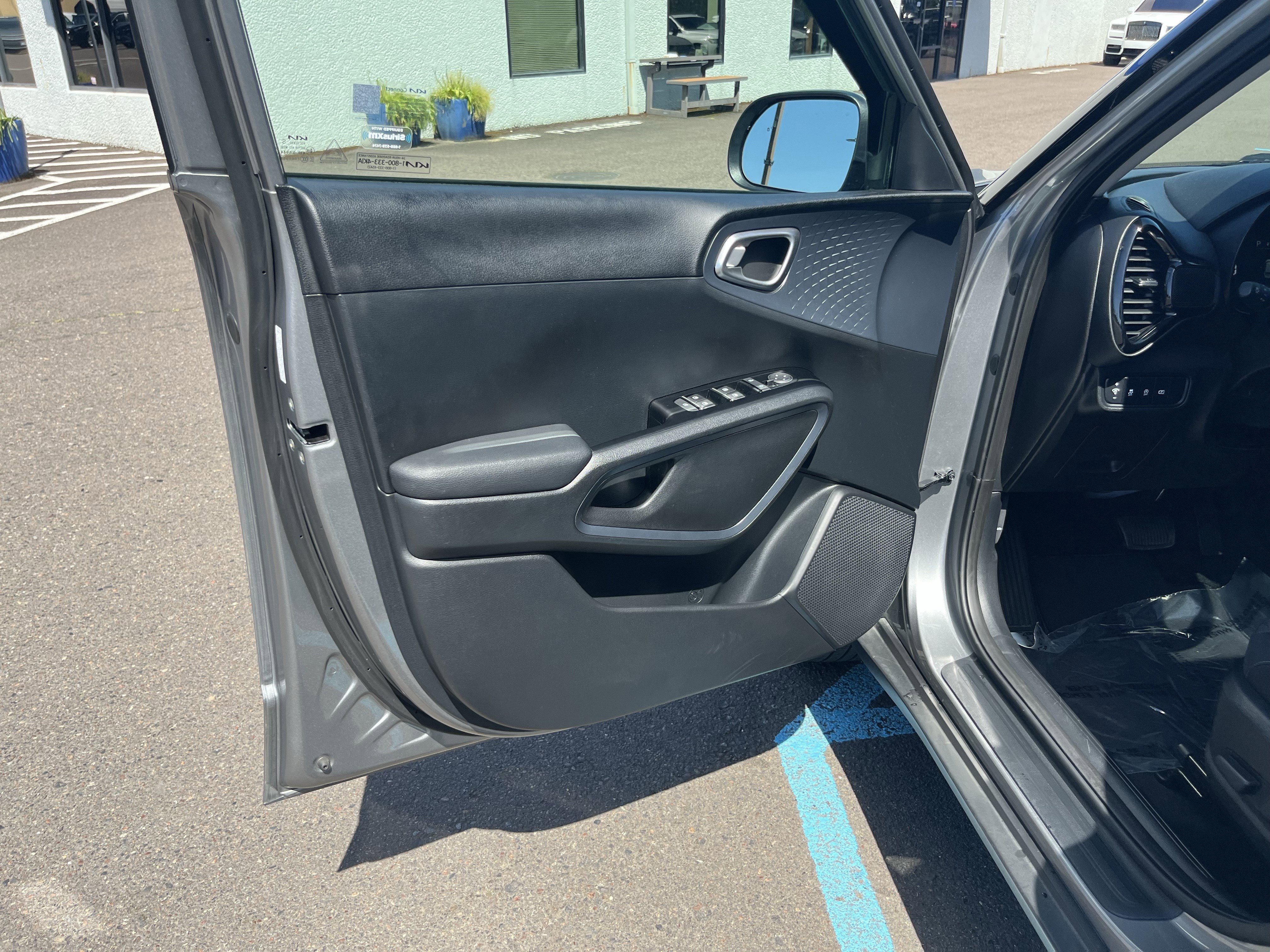 Used 2023 Kia Soul EX FWD image 16