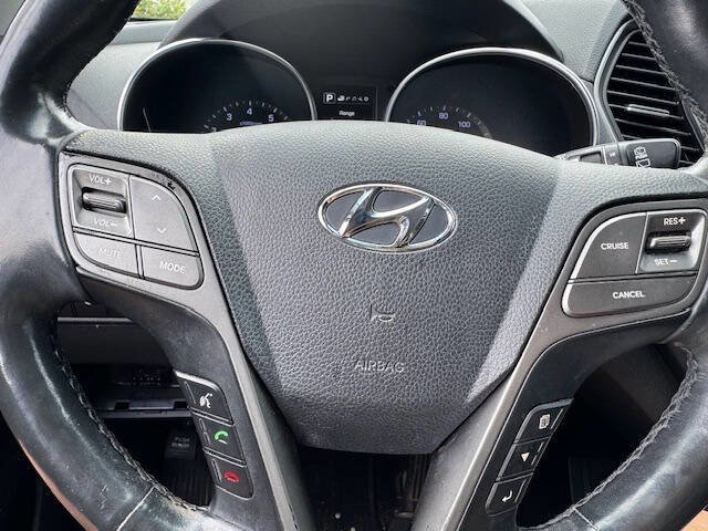 Used 2018 Hyundai Santa Fe Limited w/ Cargo Package image 43