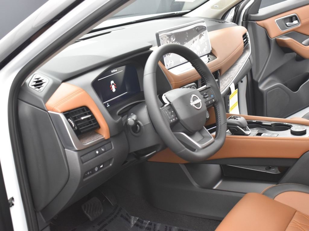New 2026 Nissan Rogue Platinum image 7