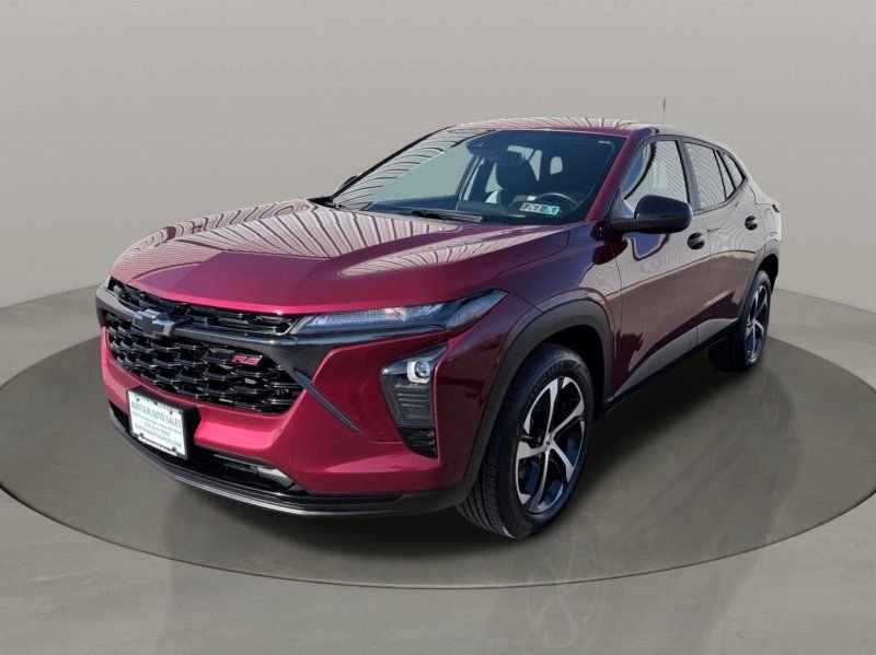 Used 2024 Chevrolet Trax RS image 2