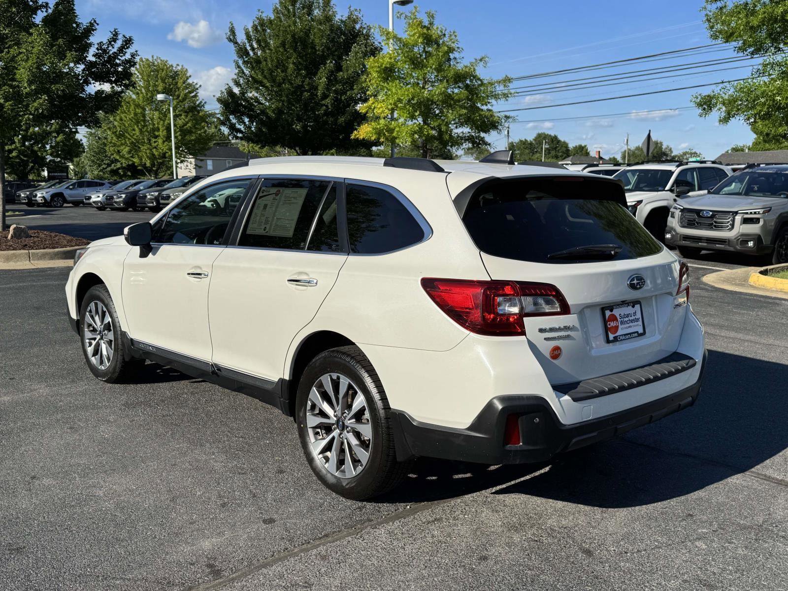 Used 2018 Subaru Outback 2.5i Touring w/ Popular Package #3 AWD/4WD image 3
