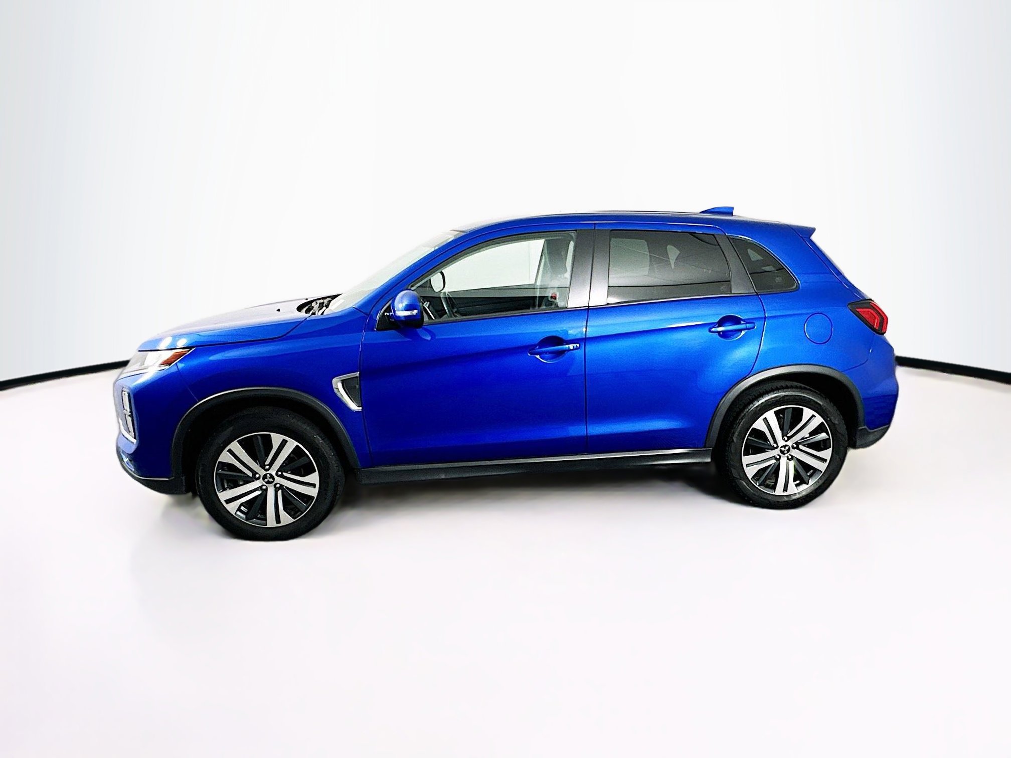 Used 2024 Mitsubishi Outlander Sport SE image 4