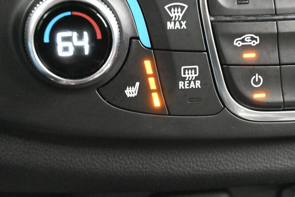 Used 2023 Chevrolet Traverse LT FWD image 19
