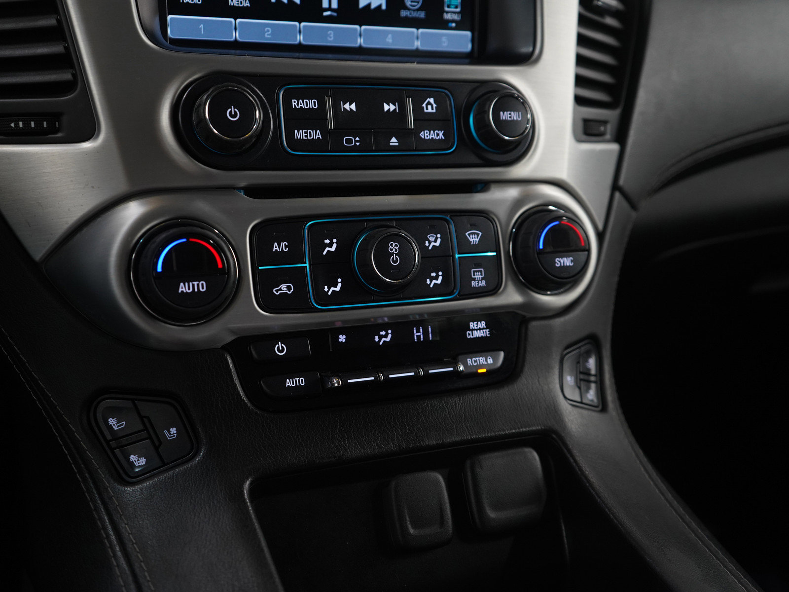 Used 2017 GMC Yukon XL SLT image 26