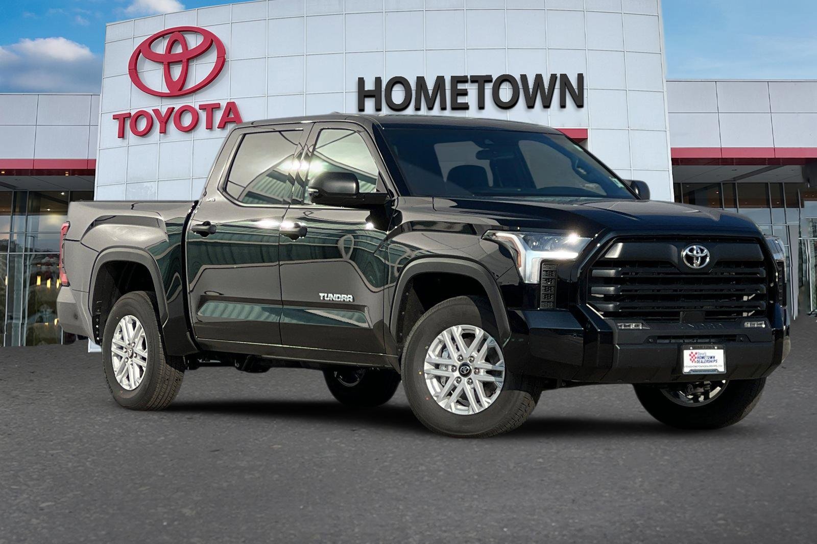 New 2026 Toyota Tundra SR5 w/ SR5 Convenience Package image 2