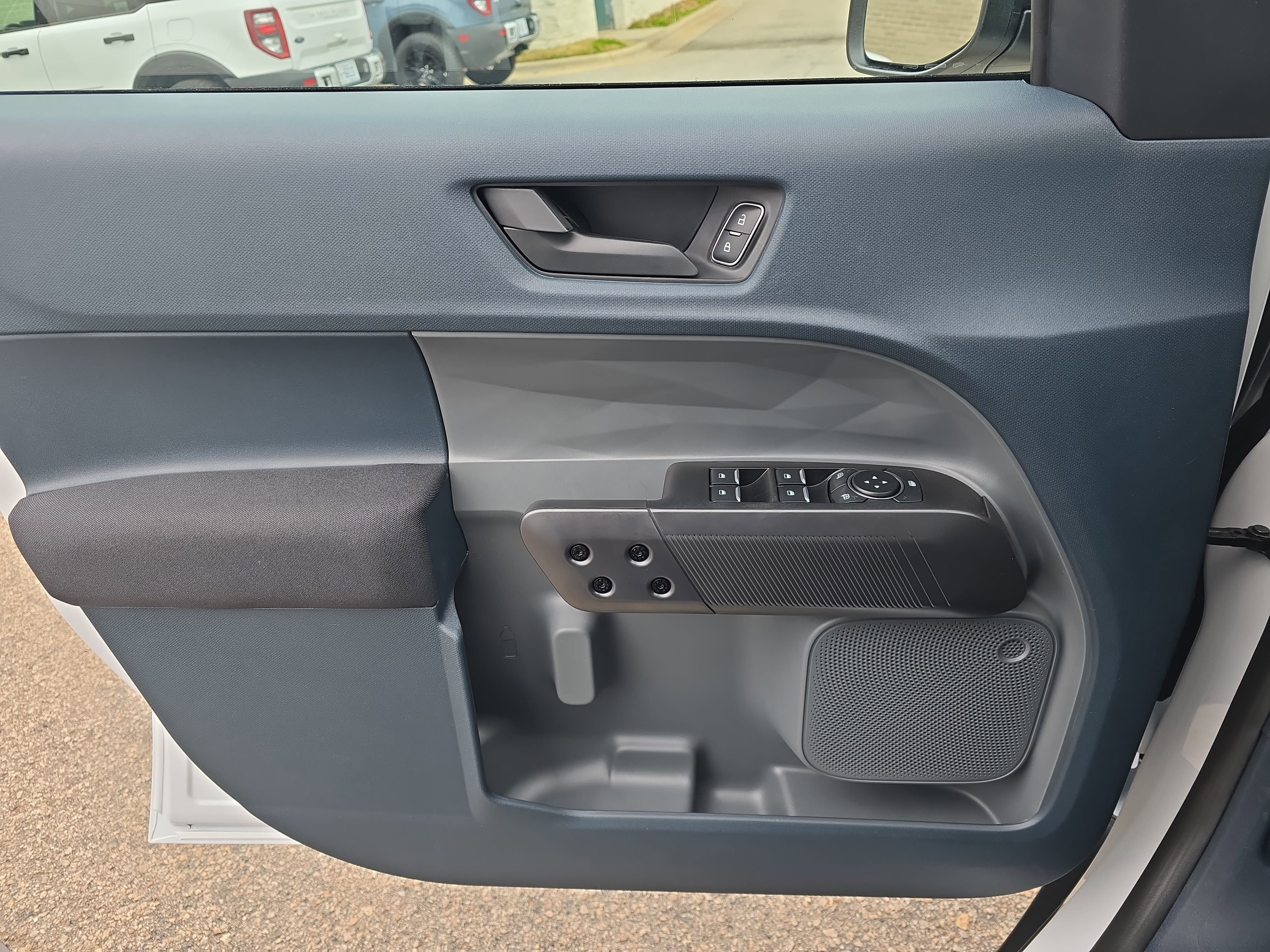 New 2025 Ford Maverick XL w/ Equipment Group 102A image 29