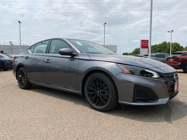 New 2026 Nissan Altima 2.5 SV w/ SV Special Edition Package FWD image 7