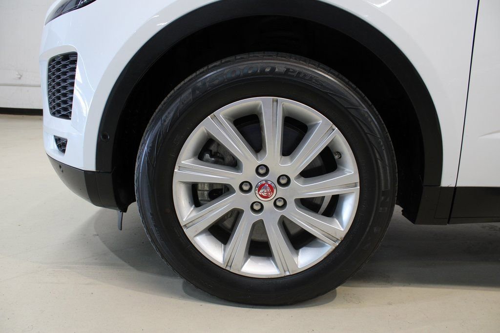Used 2018 Jaguar E-PACE S image 10