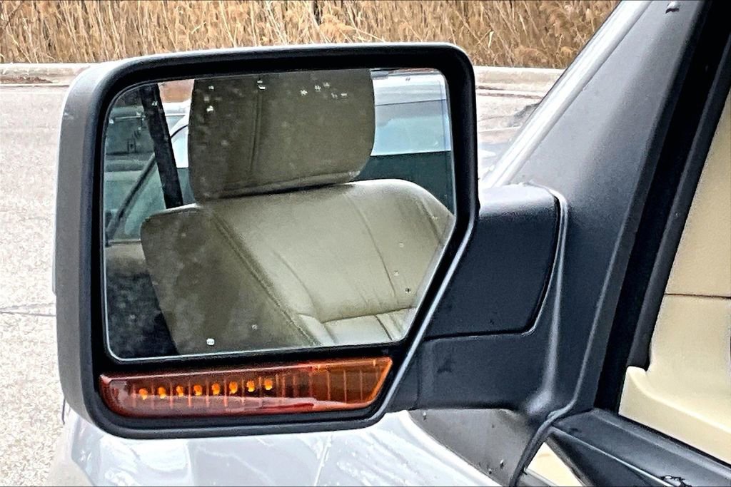 Used 2015 Lincoln Navigator 4WD w/ Equipment Group 101A Reserve image 13