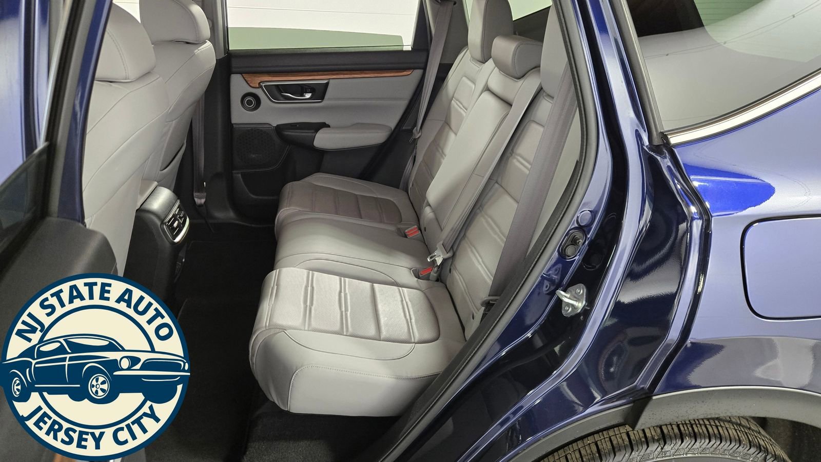 Used 2021 Honda CR-V Touring image 30