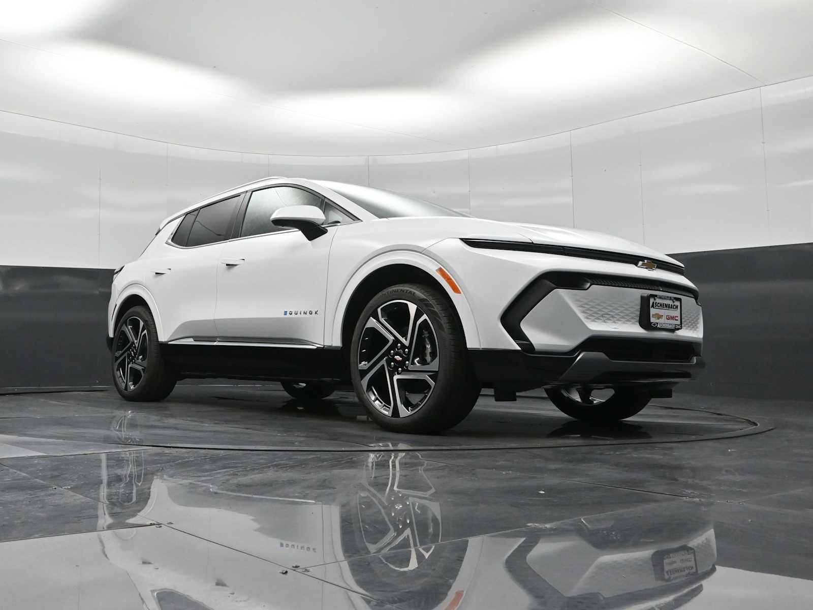 New 2026 Chevrolet Equinox EV LT image 18