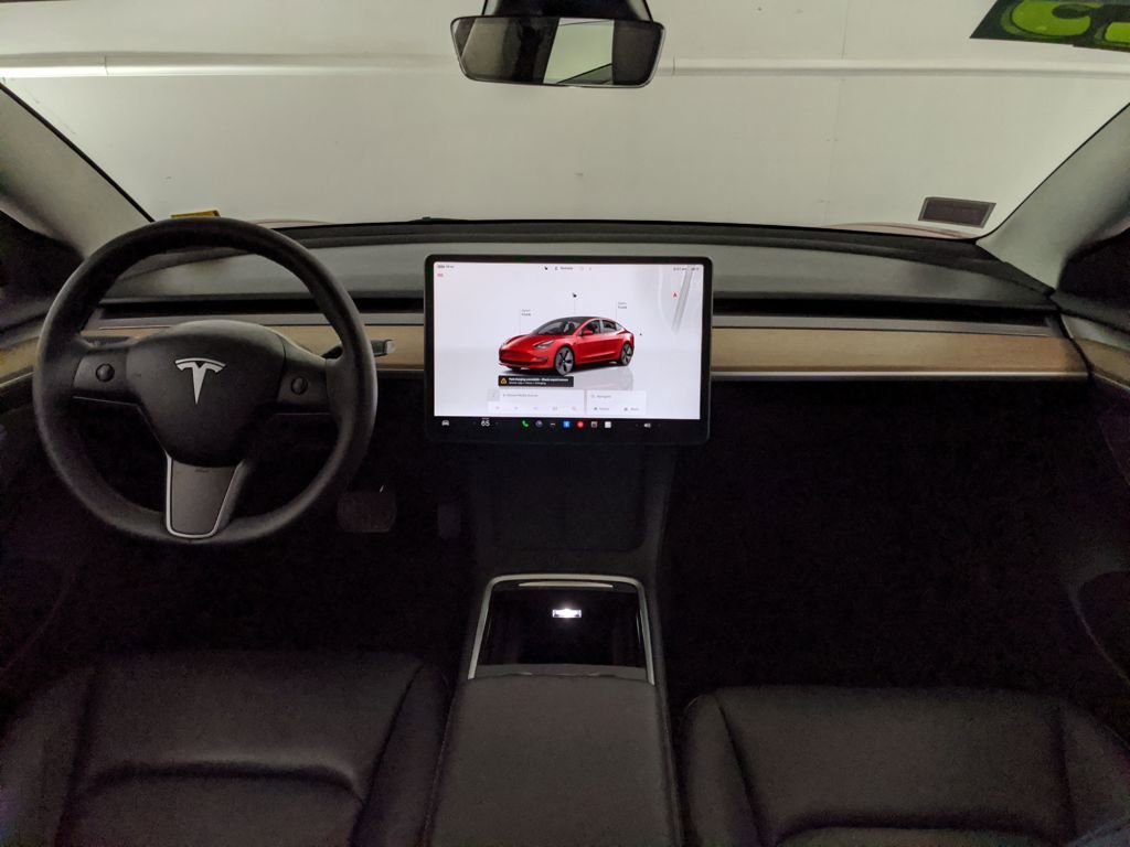 Used 2023 Tesla Model 3 Standard Range image 7