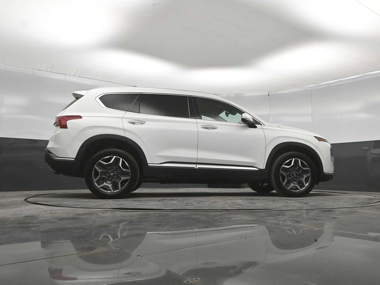 Used 2023 Hyundai Santa Fe Limited AWD/4WD image 31