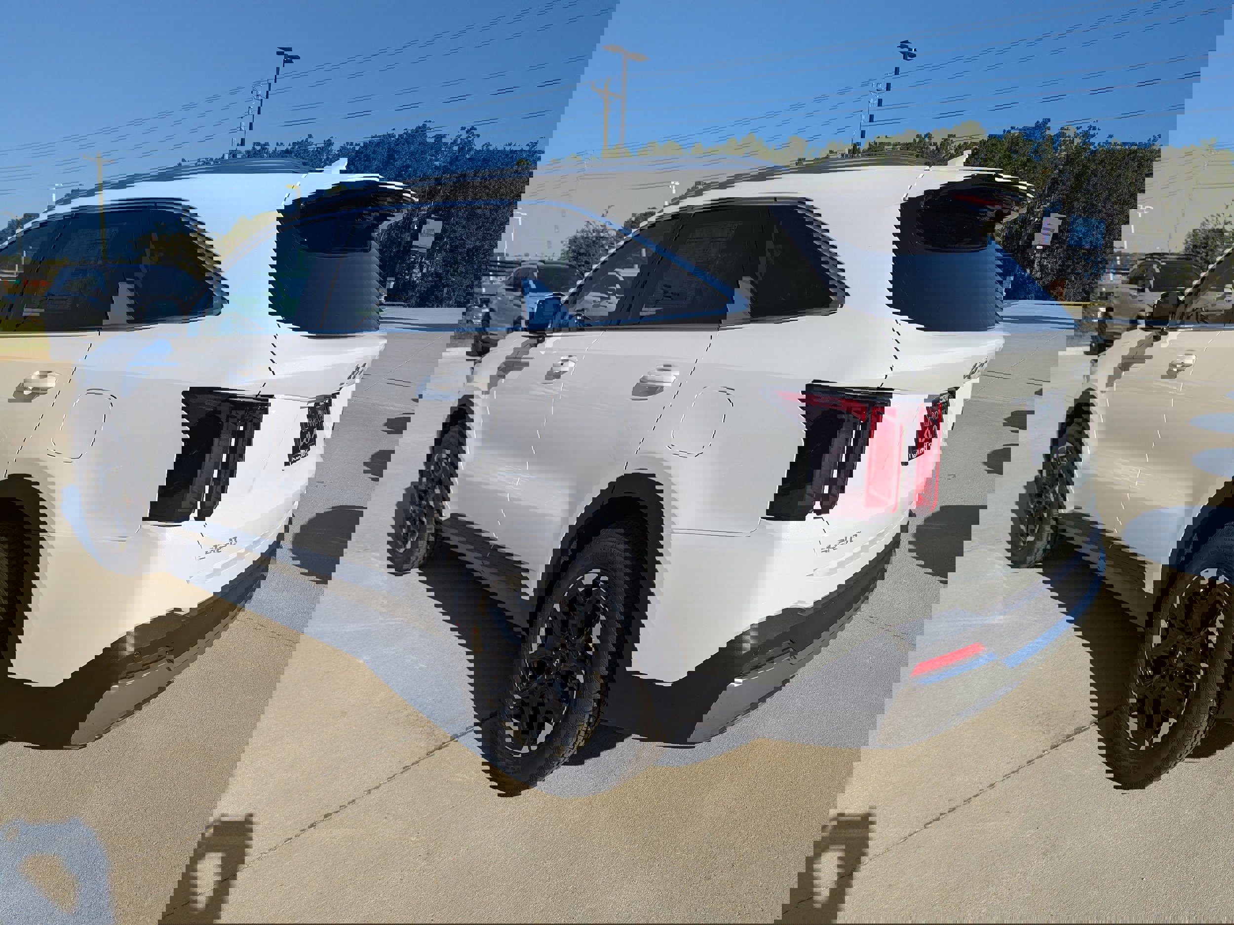 New 2026 Kia Sorento S image 3