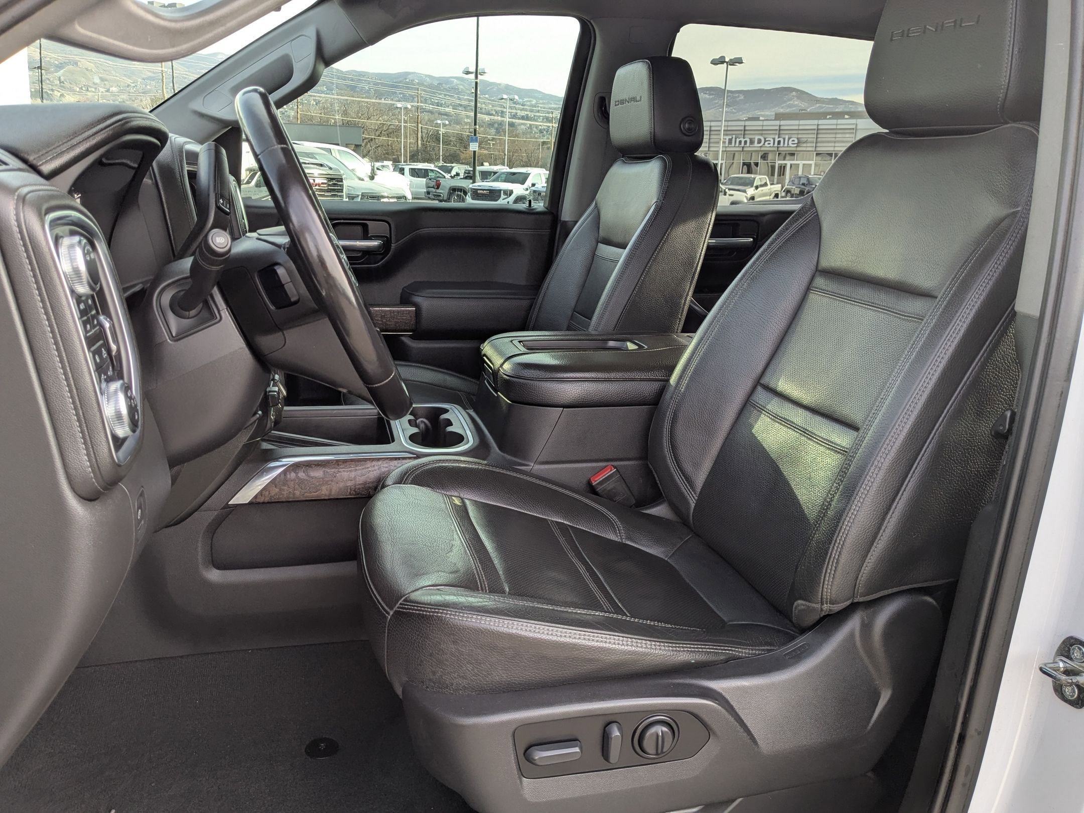 Used 2022 GMC Sierra 1500 Denali w/ Denali Premium Package image 24