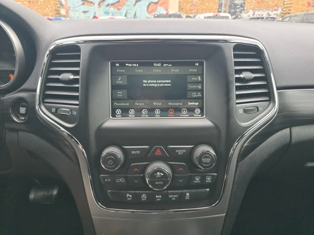 Used 2020 Jeep Grand Cherokee Laredo AWD/4WD image 12