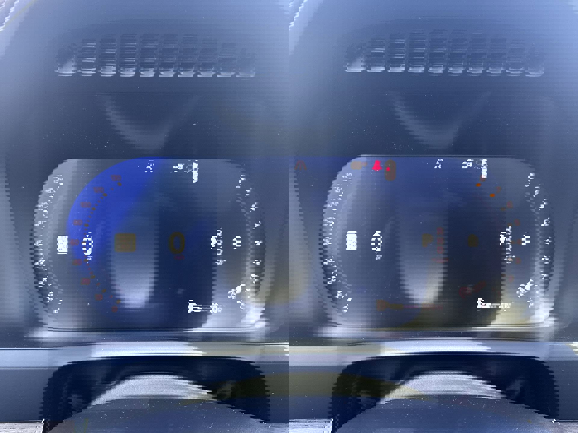 New 2026 Volvo XC90 B5 Plus w/ Protection Package image 11