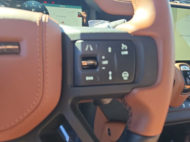 Used 2025 Land Rover Defender 110 image 20