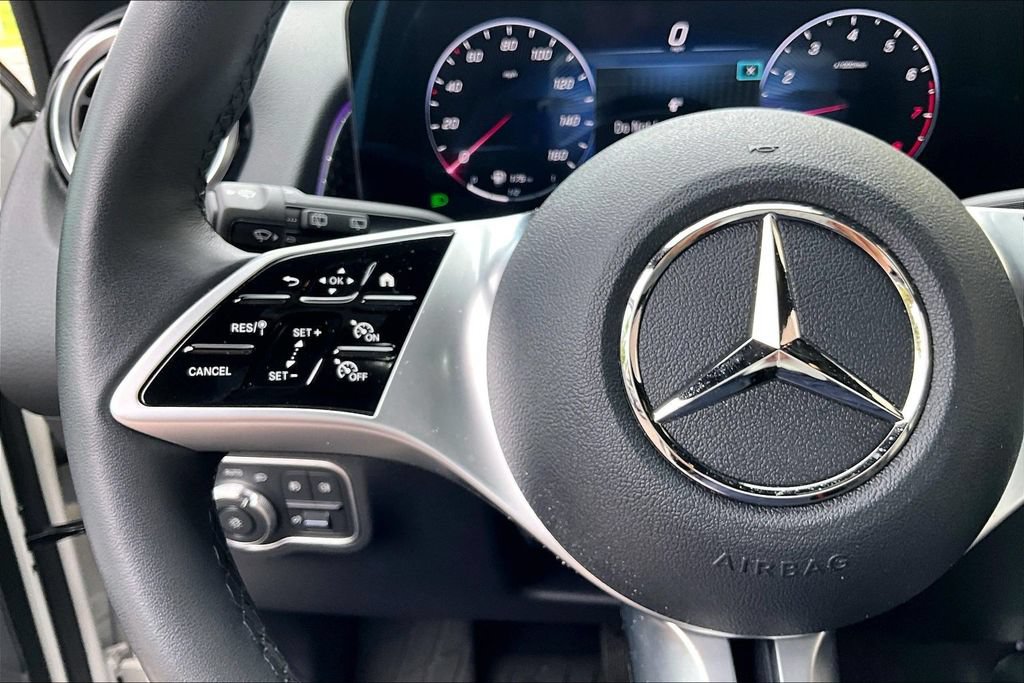 Used 2026 Mercedes-Benz GLB 250 4MATIC image 20
