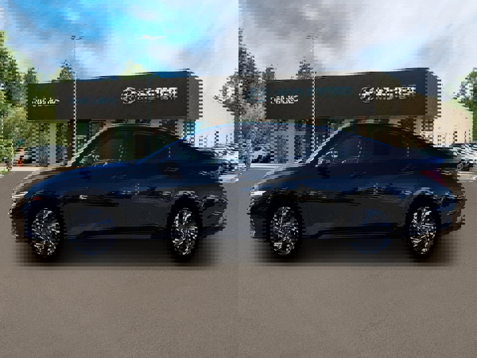 New 2025 Hyundai Elantra SEL image 3