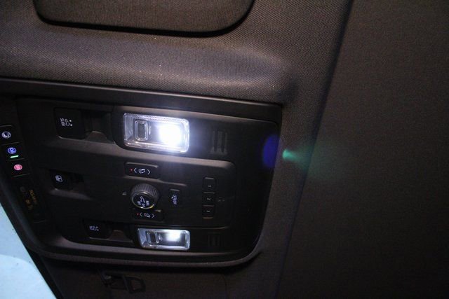 Used 2021 GMC Yukon SLT w/ Rear Media and Nav Package image 31