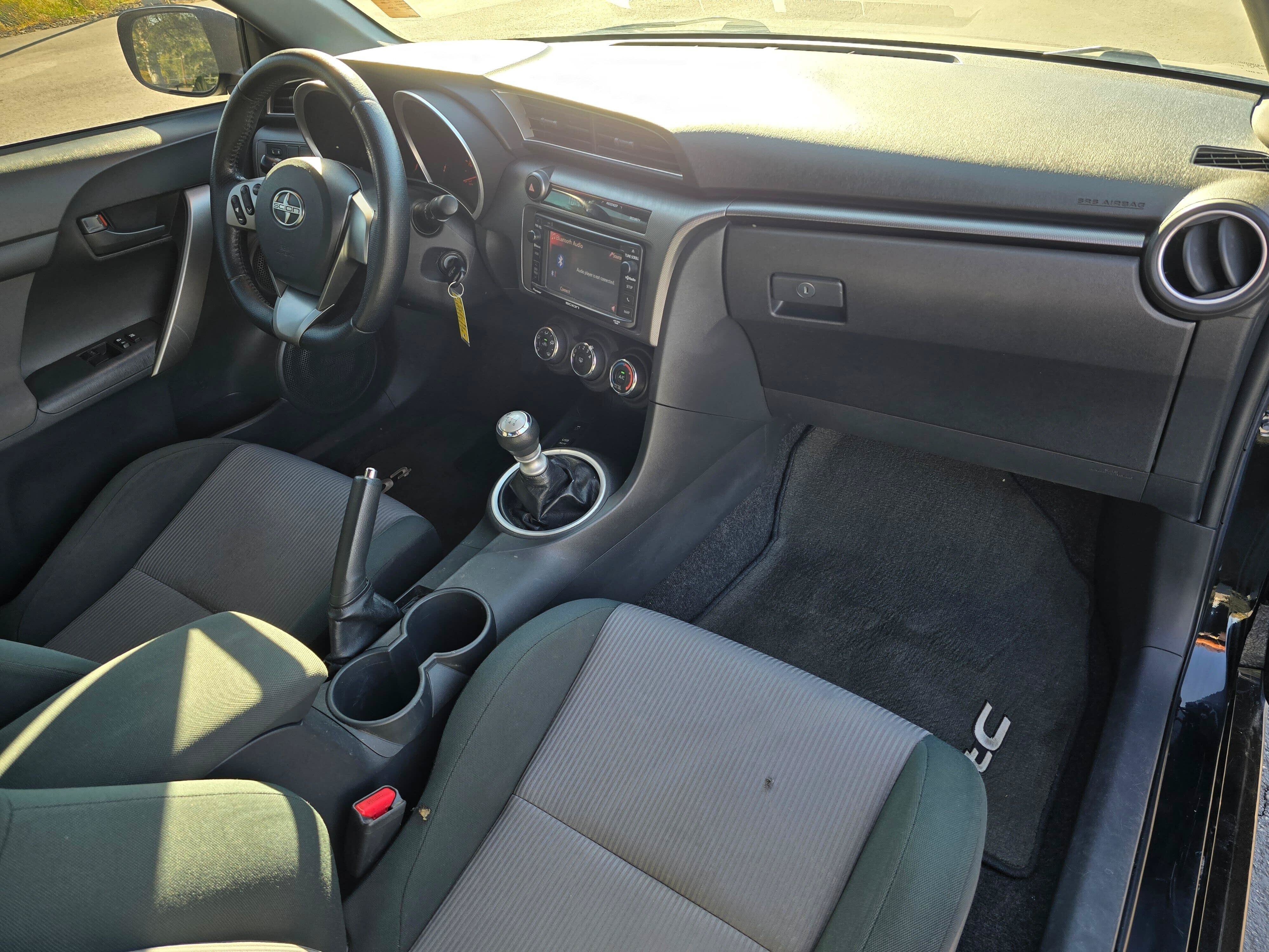 Used 2015 Scion tC FWD image 11
