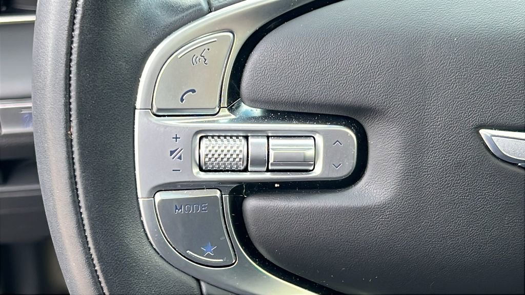 Used 2024 Genesis GV80 3.5T w/ Prestige Package image 28