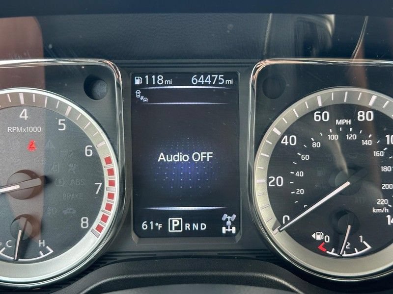 Used 2017 Nissan Titan SL w/ SL Towing Convenience Package AWD/4WD image 24