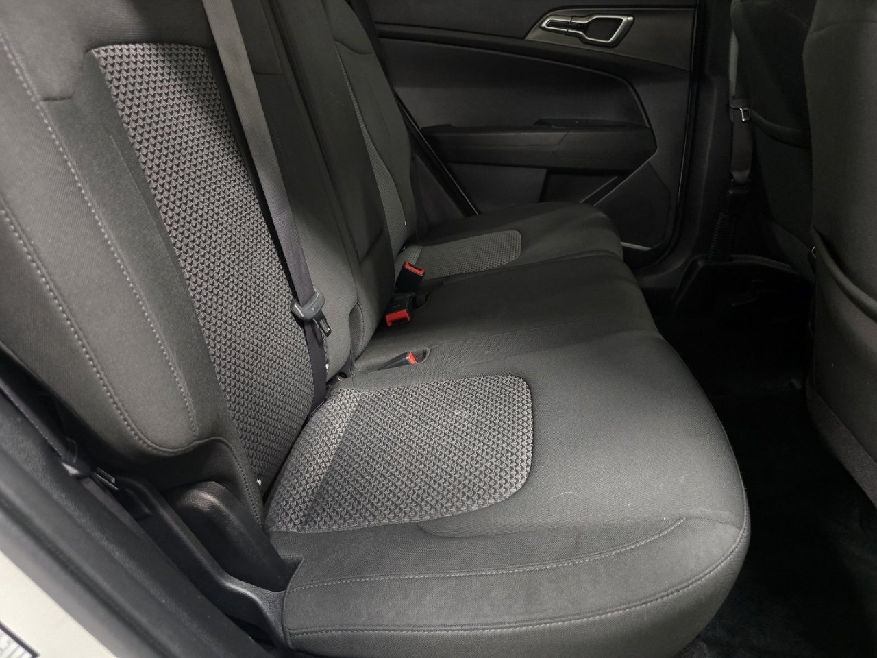 Used 2024 Kia Sportage LX FWD image 17