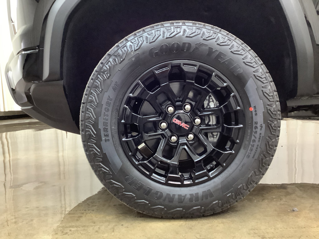 New 2026 GMC Canyon Elevation w/ Convenience Package RWD image 29