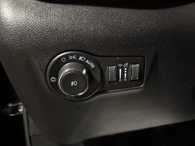 Used 2023 Jeep Compass Limited AWD/4WD image 8